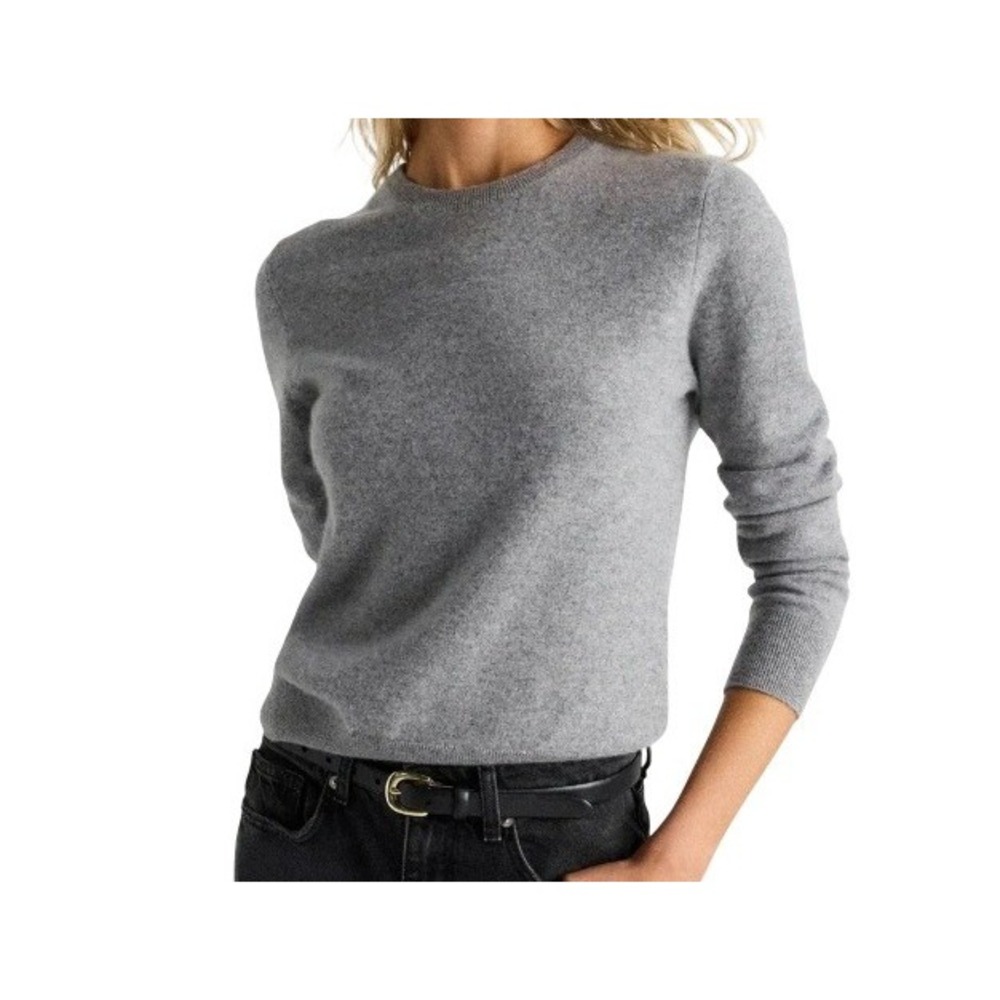 Quince Womens S Mongolian Cashmere Crewneck Sweater in Heather Gray